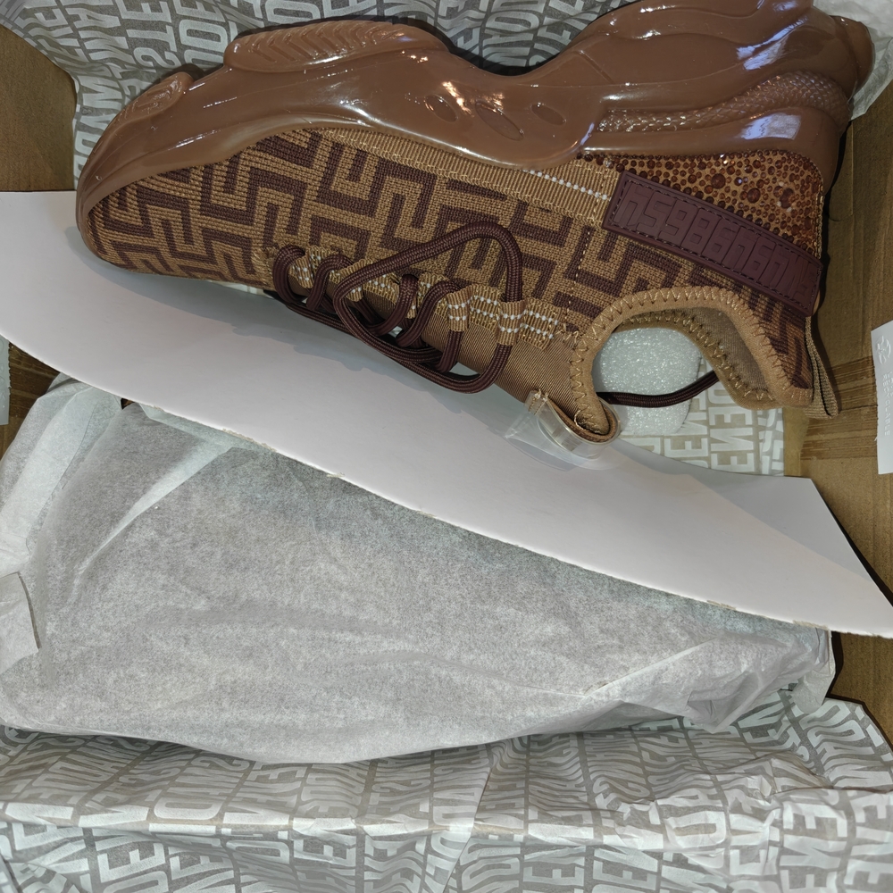 Steve Madden Tan and Brown Patterned Sneakers - Picture 9 of 12